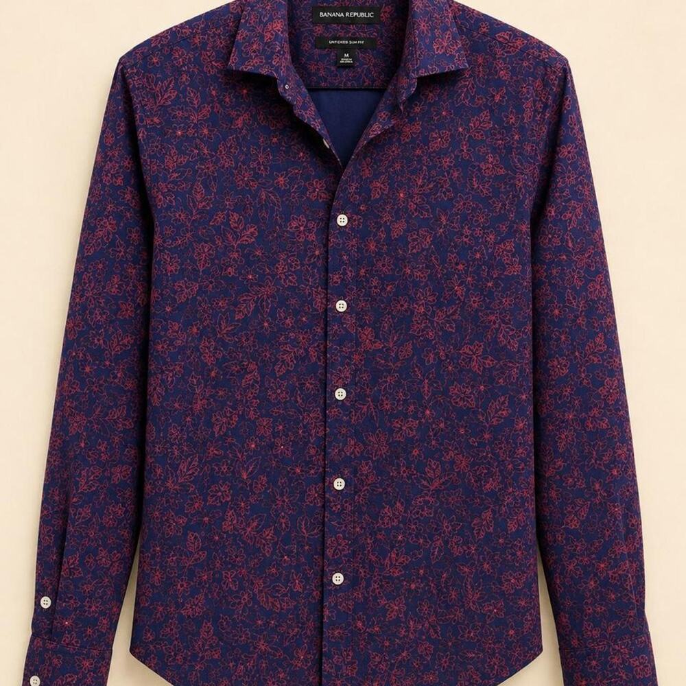 Beautiful fall 🍁Banana republic untucked slim fit size medium